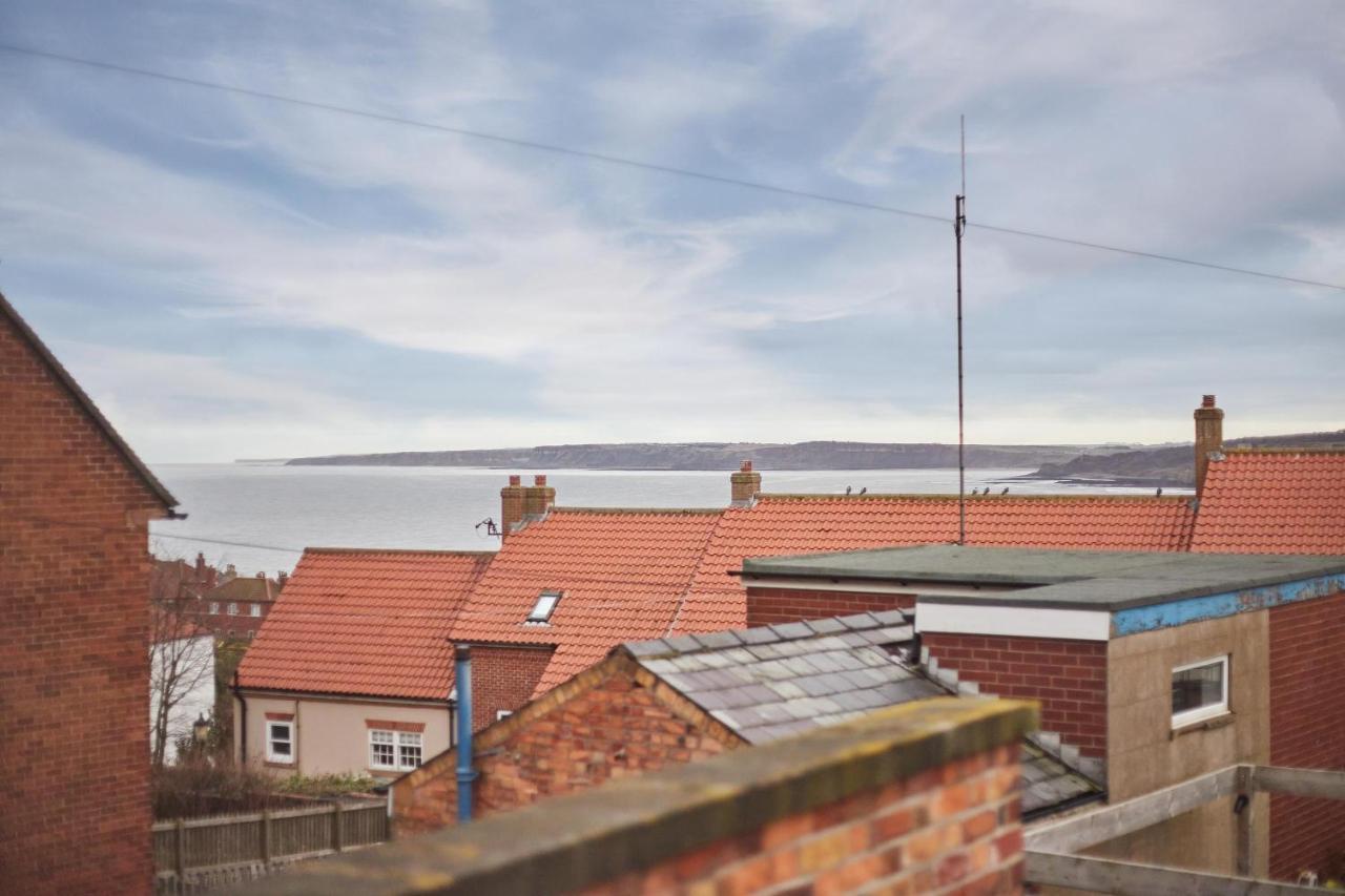 Host & Stay - 1 Coastguard Cottages Scarborough Exterior photo
